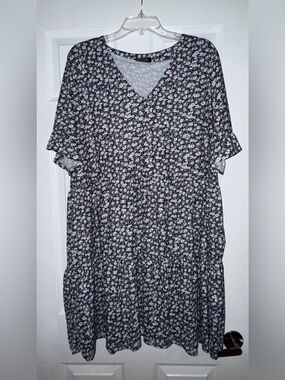 Navy & White Floral V-Neck Tiered Dress